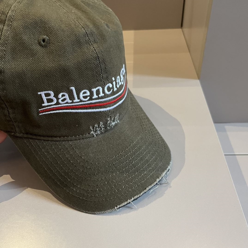 BALENCIAGA